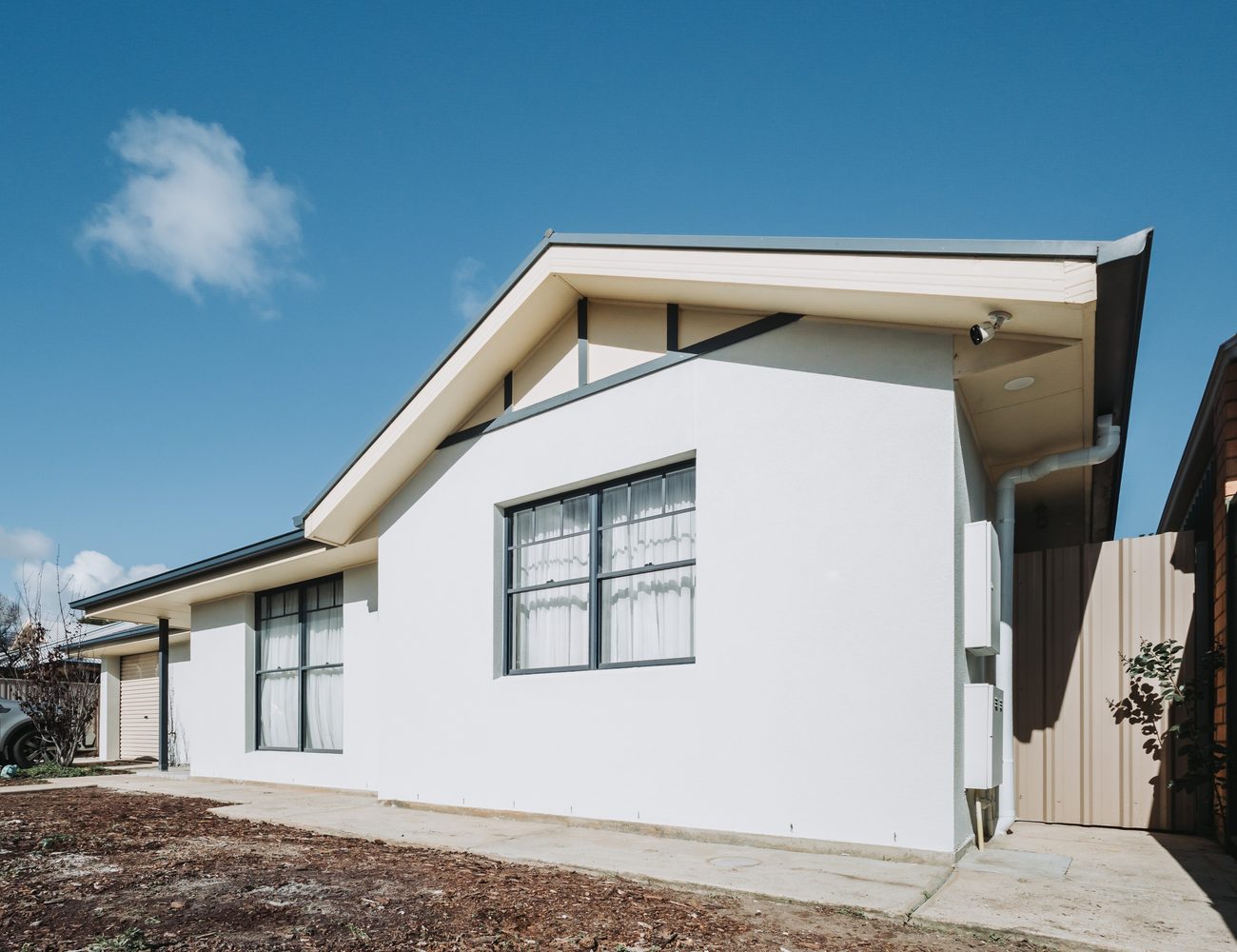 Sand & Cement Render project — Ensuite application