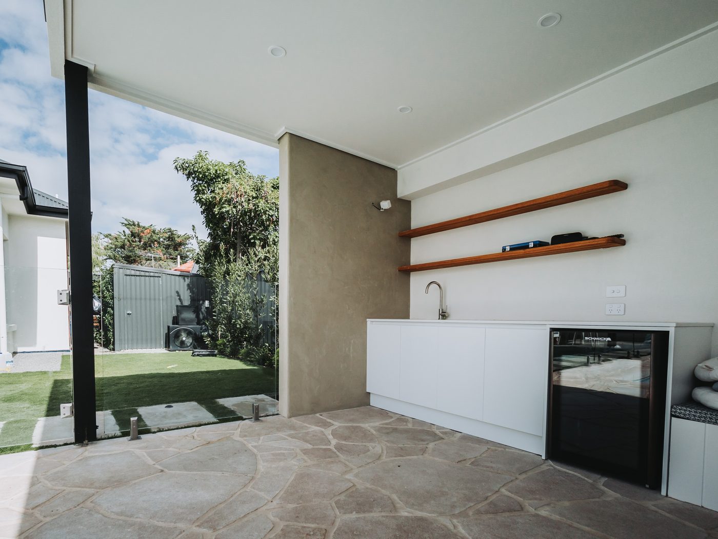 Outdoor Entertaining Area, Largs North — Venetian Plaster